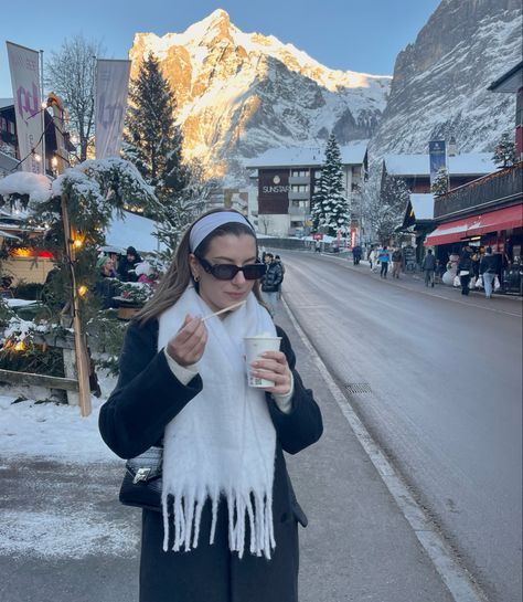 #outfit #mountains #switzerland Mini Switzerland In India, Geneva Switzerland Winter Outfit, Interlaken Switzerland Photo Ideas, Switzerland Instagram Pictures Winter, Switzerland Ski Trip, Swiss Photo Ideas, Zurich Switzerland Aesthetic Winter, Winter Outfits Switzerland, Zurich Photo Ideas