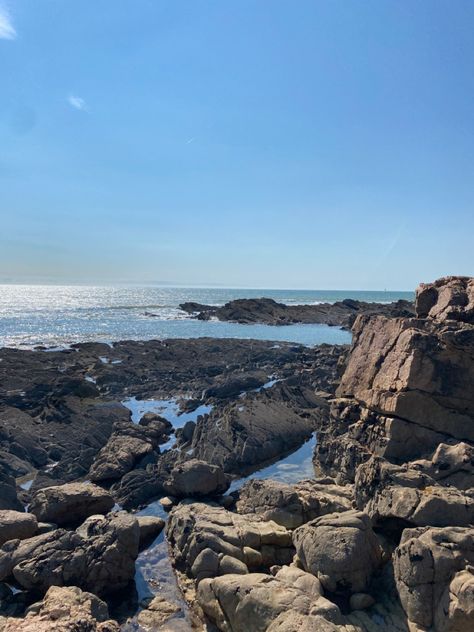 Rocky Beach Aesthetic, Cozy City, Rocky Coastline, Blue Soul, France Vacation, Rock Beach, Rocky Beach, Story Aesthetic, Time Alone