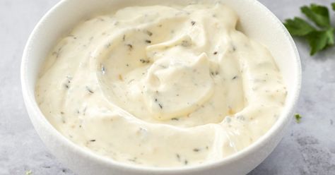 Homemade Ranch Dip Mazzios Ranch Recipe, Homemade Ranch Dip, Ranch Dip Recipe, Ranch Recipe, Ranch Dip, Homemade Ranch, Snack Dip, Family Favorite Meals, Dip Recipes