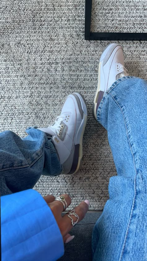 Ootd shoes detail close up jordan 3 Maniere fit fashion inspo Jordan 3 Muslin Outfit, Jordan 3 Retro Outfit, Air Jordan 3 Outfit, Jordan 3 Outfit Men, Jordan 3 Outfit Women, Jordan 3 Outfit, Streetwear Ideas, Jordan Shoes Retro, Jordan 2