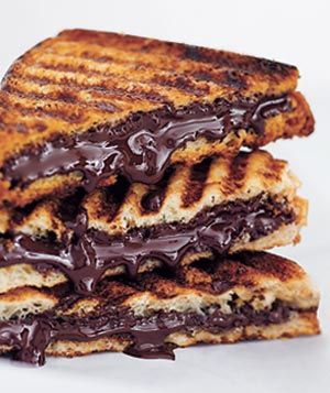 Chocolate Panini, use nutella and add powered sugar and man oh man... Real Simple Recipes, Panini Recipes, Grilled Cheese Sandwiches, Chocolate Sandwich, Think Food, Cheese Sandwiches, Sweets Treats, Grilled Cheese, Chocolate Recipes