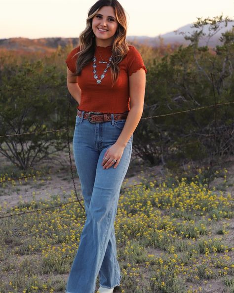 Our BEST SELLING Kimes Ranch Olivia jeans just RESTOCKED in most sizes! Get yours before they sell out again! ❤️💃 #kimesranchjeans #kimesranch #westernboutique #westernjeans #westernstyle Kimes Ranch Jeans, 80s Country, Kimes Ranch, Western Boutique, Country Fashion Women, Western Jeans, Western Tops, Country Fashion, Sell Out