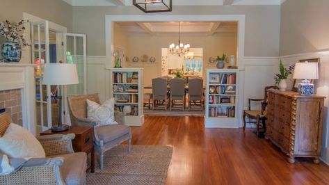 Leaving the built-in shelving in place helped retain the home’s original charm and history. Craftsman Living Room Decor, Wall Bookcases, Craftsman Living Rooms, Home Town Hgtv, Craftsman Living Room, Laurel Ms, Laurel Mississippi, Erin Napier, French Living Rooms