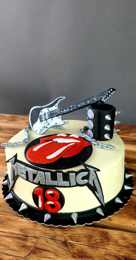 Metallica Cake Design, Rock And Roll Themed Cake, Heavy Metal Birthday Cake, Metallica Birthday Cake, Rockstar Birthday Cake, Crow Cake, Metallica Cake, Rock And Roll Cake, Rockstar Cake