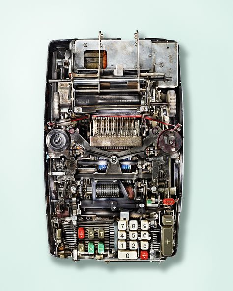 Old Calculator, Mechanical Calculator, Antique Typewriter, Small Computer, Computer History, Slide Rule, Old Technology, Forums Design, Old Computers