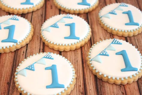 Number Cookies, Birthday Biscuits, First Birthday Cookies, Monogram Cookies, Sugar Cookie Royal Icing, Iced Biscuits, Sugar Cookie Designs, Pretty Cookies, Baby Cookies