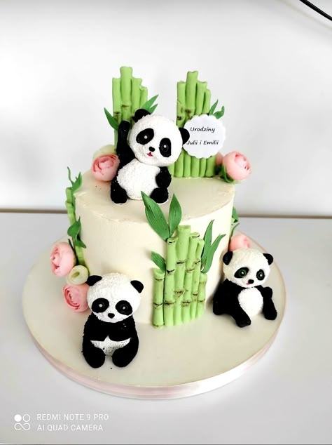 Panda Cake Ideas, Panda Theme Cake, Panda Cake Design, Panda Bear Cake, Panda Birthday Cake, Donut Birthday Cake, Panda Cookies, Panda Cake, Birthday Cake Decorating Ideas