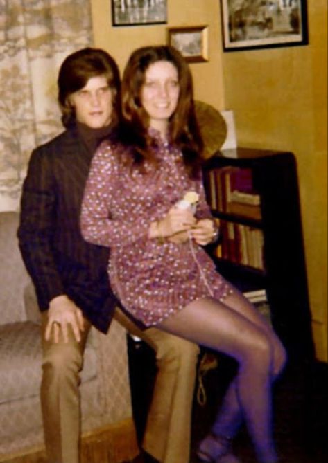 #fashion #aesthetic #1970s #1970sfashion #1970couples 1970s Couple, Heaven Gates, 1970s Trends, 70s Couple, Honeymoon Stage, Old Fashioned Love, Still Love Her, Fashion Couple, 60s Fashion