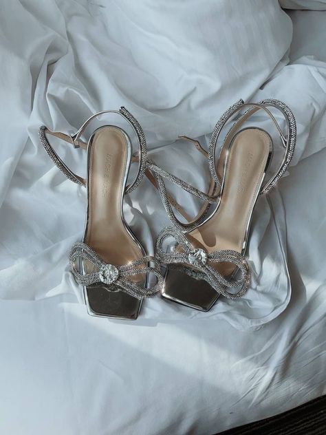 Silver Heels Aesthetic, Classy Heels, Fancy Heels, Heels Aesthetic, Fashion Shoes Heels, Shoes Heels Classy, Elegant Heels, Heels Classy, Accessories Bags Shoes