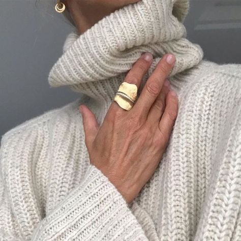 White Sweater, Gold Ring, A Woman, Turtle Neck, Ring, Gold, White