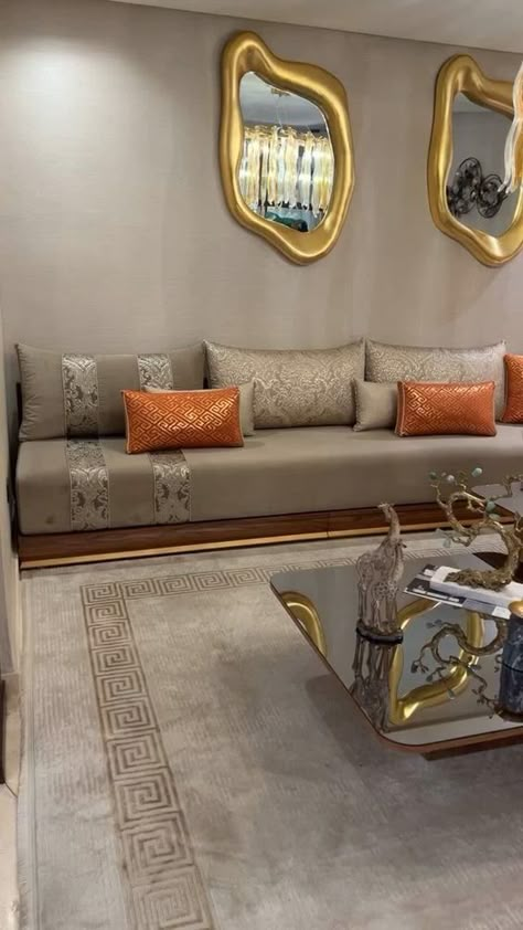 Arabic Living Room, Luxury Sofa Living Room, Moroccan Living Room, Moroccan Home Decor, Latest Living Room Designs, Furniture Sofa Set, Living Room Sofa Design, Living Room Design Decor, Room Decorations