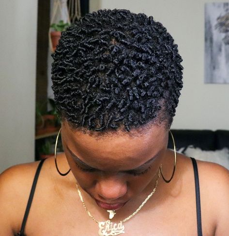 Chunky Twist Out, Finger Coils Natural Hair, Coiling Natural Hair, Dry Natural Hair, Finger Coils, Short Natural Hair, Tapered Natural Hair, Hair Coils, Type 4 Hair