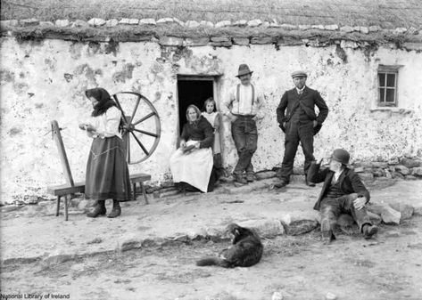 Irish Cottages, Old Ireland, Vintage Ireland, Uyuni Bolivia, Ireland History, Irish Proverbs, County Donegal, Irish Cottage, Ireland Landscape