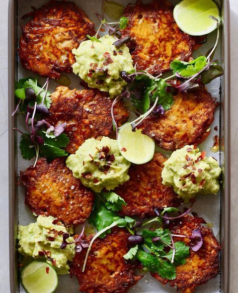 Sweet Potato Rosti, Potato Rosti, Creamy Guacamole, Veg Meals, Crispy Sweet Potato, Sweet Potato Recipes, Free Breakfast, Veggie Dishes, Almond Recipes