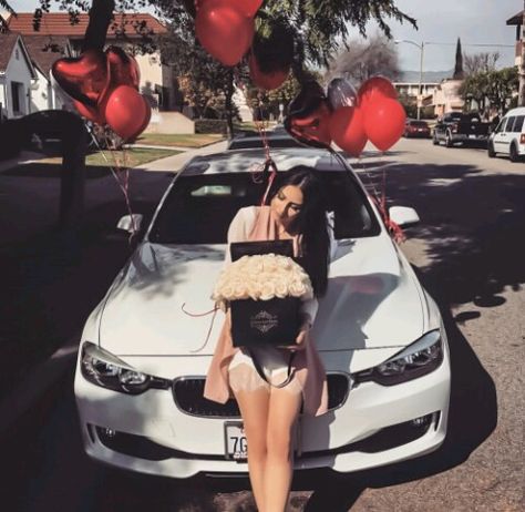 ♡M o n i q u e.M💜 Sweet 16 Car Surprise Ideas, Sweet 16 Car, 16 Photoshoot, Sweet 16 Pictures, Birthday Vibes, Birthday Picture, Happy 16th Birthday, 16 Birthday, Picture Collage Wall