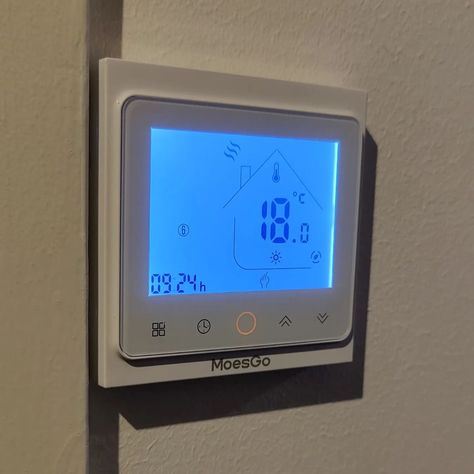 Attaching a thermostat to the wall can give the impression of a warm room from a distance. Using this thermostat idea will provide comfort when you are in your home. This thermostat allows you to remotely adjust the temperature of your home. Heating Thermostat from @latarivid #homeautomationapplication Application Ideas, Rad Tech, Ceiling Treatments, Home Automation System, Indianapolis 500, Day By Day, Home Pictures, Home Automation, Thermostat