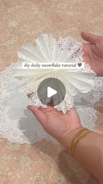 Real Homes on Instagram: "Create super-intricate and impactful last-minute Christmas decoration with a set of sweet DIY doily snowflakes ✨   #myrealhome #diyhomedecor #papersnowflakes #homedecordiy #christmasdecorations #diychristmasdecor #diytutorial" Paper Doily Crafts Wedding, Snowflake Designs Pattern Diy Paper, Paper Doily Christmas Ornaments, Paper Doily Flowers, Paper Doily Snowflakes Diy, Doilie Snowflakes, Doily Snowflakes Diy, Paper Doily Crafts Christmas, Paper Doily Snowflakes