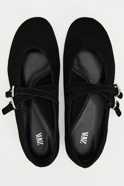 Black Ballerina Flats, Black Ballerina, Womens Footwear, Zara Leather, Trench Jacket, Cardigan Sweater Dress, Skirt Co Ord, Black Ballet Flats, Ballerina Shoes