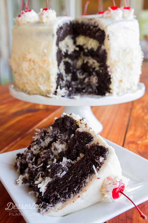 Coconut Rum Cake, Yummy Dessert Recipes, Dessert Photos, Dark Devil, Mounds Bar, Cake Form, Coconut Chocolate, Devils Food Cake, Recipes Delicious