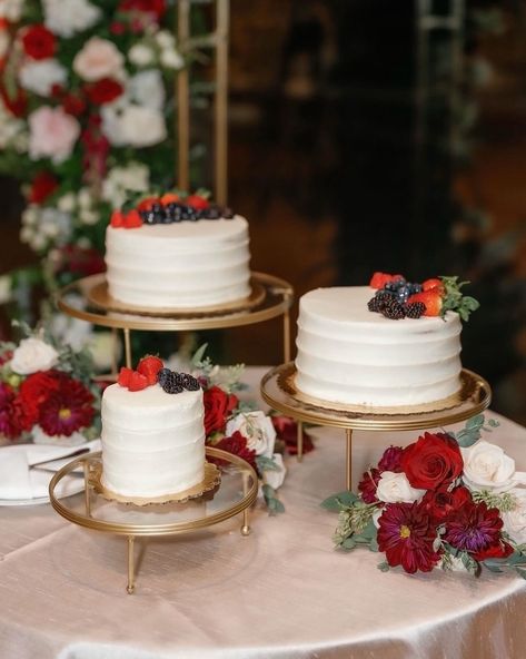 🍰🌿 Who says your wedding cake has to be one large tiered masterpiece? These three smaller cakes on different levels are just as stunning and add a unique touch to your big day. ⠀⠀⠀⠀⠀⠀⠀⠀⠀ Plus, incorporating this couple’s favorite cake, Berry Chantilly from Whole Foods, into their wedding day was a sweet and personal touch. ⠀⠀⠀⠀⠀⠀⠀⠀⠀ ✨ VENDOR TEAM ✨ Venue: @asiasocietytx Catering & Bar: @cafenatalie Photographer: @soniaalexandriaphotography Videographer: @atilanoweddingproductions Photo Booth... Wedding Chantilly Cake, Fruit Topped Wedding Cake, Berry Chantilly Wedding Cake, 3 Cakes Display, Chantilly Wedding Cake, Wedding Cake Slice, Berry Wedding Cake, Berry Chantilly Cake, Chantilly Cake