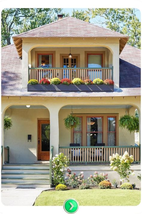 Classic cottage with a double porch, perfect for maximizing outdoor space. The warm, inviting color scheme and symmetrical design create a balanced, relaxed aesthetic. Cottage Houses, Relaxed Aesthetic, Classic Cottage, Modern Cottage, Architecture Ideas, Cottage House, Cottage Homes, House Inspiration, Modern Elegance