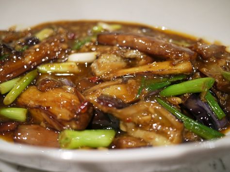 yu xiang eggplant Chinese Veggies, Asian Eggplant, Chili Bean, Vegetarian Treats, Black Vinegar, Chinese Light, Asian Vegetables, Sichuan Pepper, Food Therapy