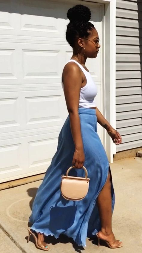 Nice Casual Outfits Woman Summer, Outfits For Plays, Every Day Outfits Black Women, Major Must Haves Outfits, Denim Skirt And Tshirt Outfits, Summer Rooftop Outfit, Modest Young Women Outfits, Super Hot Summer Day Outfit, Casual Outfit Summer 2023