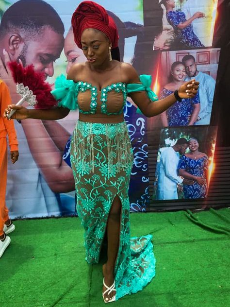 Lace gown Style Asoebi Lace Gown, Mint Green Asoebi, Owambe Gown Styles, 3d Applique Asoebi Dress, Green Asoebi, Shape Gown, Asoebi Lace, Gown Styles, Lace Gown