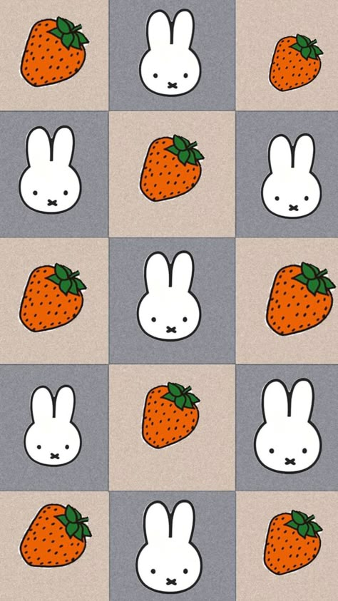 #miffy #strawberry Prfl Pics, Deja Core, Miffy Png, Miffy Strawberry, Miffy And Friends, Miffy Keychain, Maisy Mouse, Cat With Knife, Diy Tote Bag Design