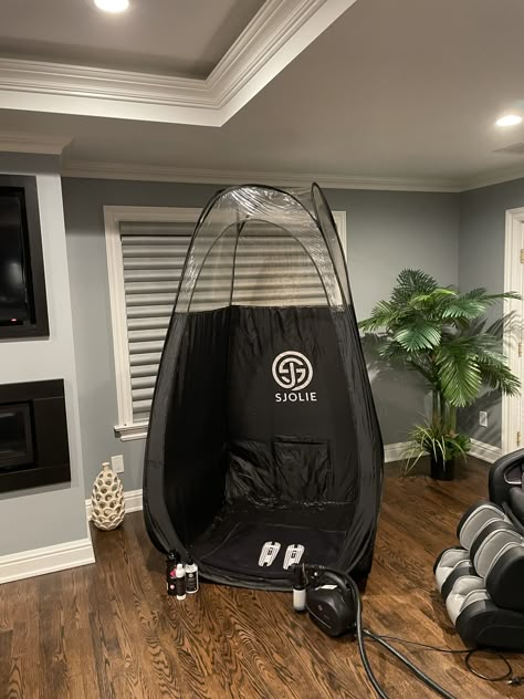 Tan Room Decor, Tan Room Ideas, Spray Tan Room Ideas, Tanning Room Decor, Spray Tan Room Decor, Spray Tan Tent, Tan Goals, Spray Tan Room, Esthetician Aesthetic