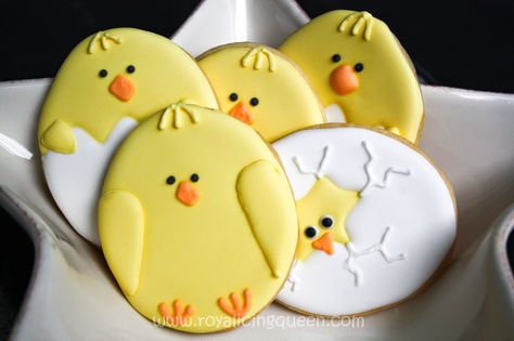 Easter Cookies - The Royal Icing Queen - Baby Chicks Easter Sugar Cookies Decorated, Easter Biscuits, Cookies Royal Icing, Royal Icing Sugar, Easter Egg Cookies, Easter Sugar Cookies, Broken Egg, Easter Cookie, No Egg Cookies