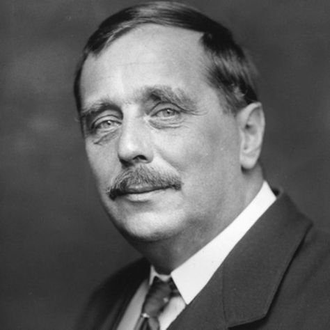 Herbert George Wells, H G Wells, The Time Machine, Invisible Man, Literary Criticism, Writers And Poets, Book Writer, Famous Authors, White Photo