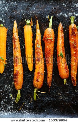 roasted carrots with spices on a baking tray, food by Olha Afanasieva, via Shutterstock Fingerfood Baby, Toddler Finger Foods, Roasted Carrots Recipe, Baby Finger Foods, Carrot Recipes, Healthy Veggies, Baking Tray, Mouth Watering Food, Roasted Carrots