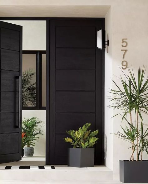 Wood Double Front Doors, Double Wood Front Doors, House Entrance Doors, Black Exterior Doors, Pintu Interior, Unique Front Doors, Modern Entrance Door, Modern Exterior Doors, Contemporary Front Doors