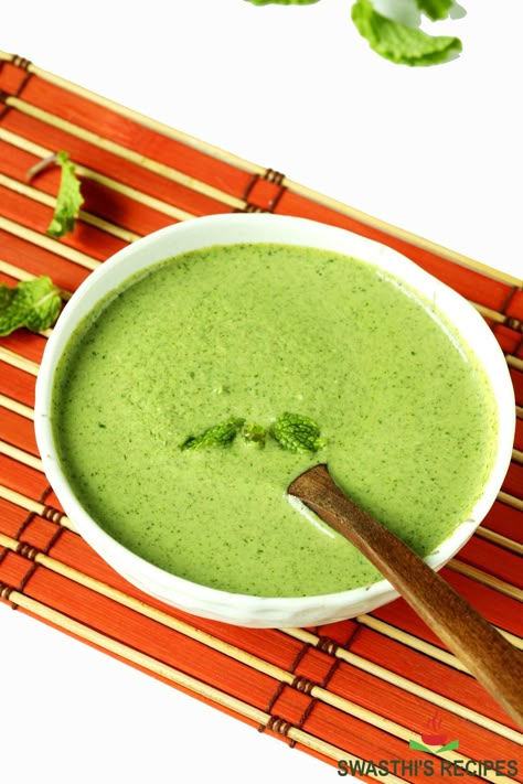 Green Chutney Recipe India, Pudina Chutney Recipe, Best Indian Food Recipes, Pudina Chutney, Vegetable Korma, Green Chutney Recipe, Indian Chutney Recipes, Indian Chutney, Asian Sauces