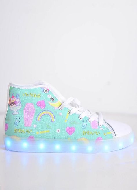 Pastel Shoes, Unicorn Fashion, Light Up Sneakers, Unbreakable Kimmy Schmidt, Kawaii Shoes, Yellow Sky, Light Up Shoes, Pastel Fashion, Kawaii Fashion Outfits