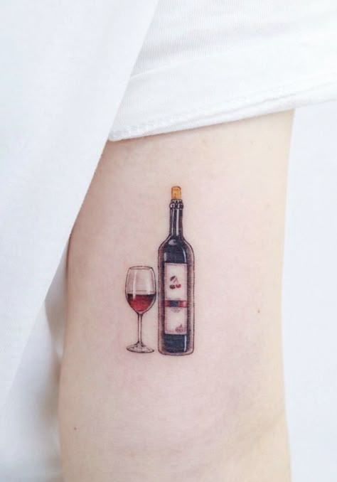 pinterest: hezzprice Red Wine Tattoo, Hozier Tattoo, Red Flower Tattoos, Wine Tattoo, Tattoo Tiny, Tattoos Infinity, Ear Tattoo Ideas, Rose Tattoos For Women, Ear Tattoos