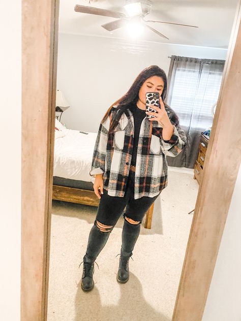 Flannel With Boots Outfits, Doc Martens And Flannel Outfit, Style Doc Martens Plus Size, Raining Day Outfit Plus Size, Plus Doc Martens Outfit, Curvy Dr Martens Outfit, How To Style Doc Martens Plus Size, Plus Size Outfits Doc Martens, Plus Size Outfits With Doc Martens