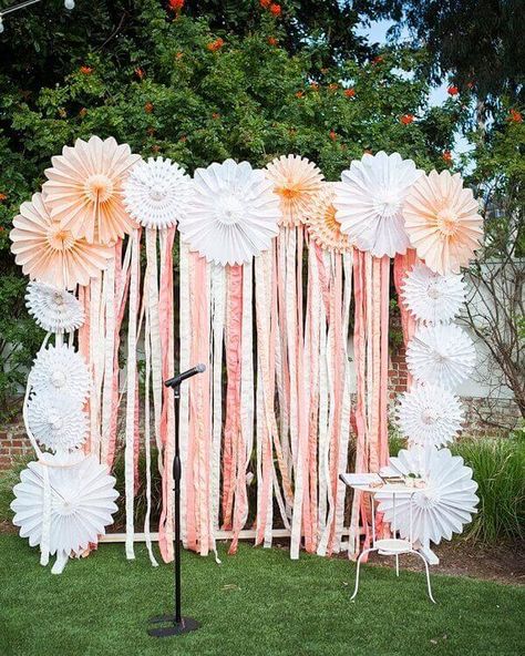 Diy Wedding Planning Checklist, Diy Pinwheel, Diy Photo Booth Backdrop, Booth Diy, Picture Backdrop, Photo Booth Backdrop Wedding, Diy Photo Backdrop, Booth Backdrops, Diy Wedding Planning