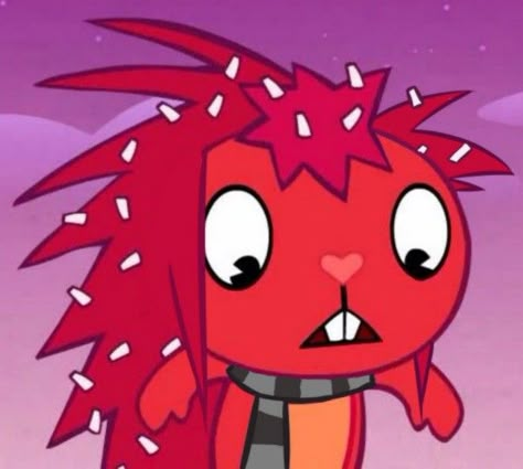 Happy Tree Friends Matching Pfp, Happy Tree Friends Pfp, Happy Tree Friends Flaky, Flaky Happy Tree Friends, Happy 3 Friends, Flippy Happy Tree Friends, Htf Flaky, Terrifying Movies, Flaky Htf