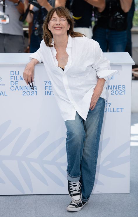 Jane Birkin Attends Cannes In the Most Jane Birkin Way | Vogue Jane Birkin White Shirt, Jane Birkin Style Now, Jane Birkin Now, Jane Berkin, Jane Birkin Aesthetic, Style Jane Birkin, Jane Birken, Birkin Style, Jane Birkin Style