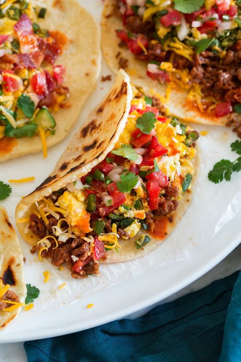 Breakfast Tacos Best Breakfast Tacos Recipes, Toasted Breakfast Taco, Baked Breakfast Tacos, Mexican Breakfast Tacos Recipes, Breakfast Tacos Sausage, Easy Breakfast Tacos Recipe, Taco Omelette Breakfast, Breakfast Taco Ideas, Blackstone Breakfast Tacos