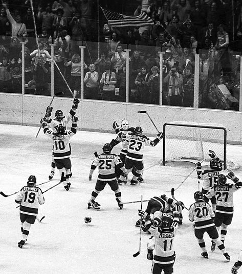 Miracle On Ice, Team Usa Hockey, Hockey Sport, Square Poster, Hockey Pictures, Usa Hockey, Ice Hockey Teams, Ice Hockey Players, Sports Wall Art