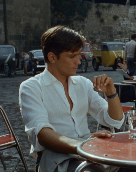 Purple Noon, Club Atmosphere, Tom Ripley, Boat Outfit, Yacht Outfit, Old Money Aesthetics, Country Club Aesthetic, Money Aesthetics, Exclusive Club