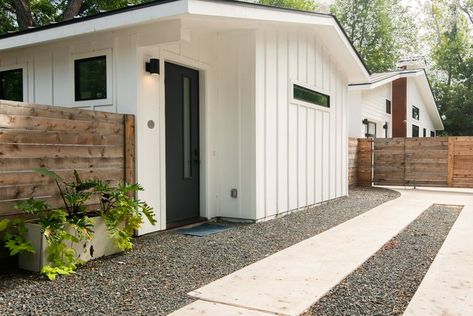 8 Secrets to Designing the Perfect ADU, According to People Who Did It Attached Adu, Backyard Adu, Bed Blocks, Small Fence, Accessory Dwelling Unit, Austin Homes, Airbnb Host, A Frame House, Comfortable Bedroom