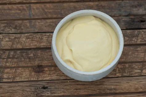 Stick Blender Mayo - Stonesoup Lemon Juice Uses, How To Make Mayonnaise, Stick Blender, French Sauces, Bearnaise Sauce, Easy Meal Plans, Ingredient Substitutions, Vegan Eggs, Flavored Oils