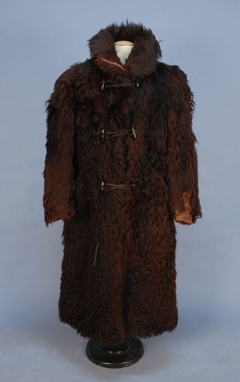 Man’s Buffalo Fur Coat 1890s Whitaker Auctions Buffalo Coat, 1890s Mens Fashion, Bear Fur Coat, Mountain Man Clothing, Mens Fur Coat, Prairie School, Mens Fur, That Dress, Mens Attire