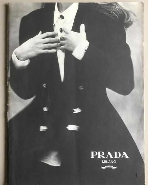 PRADA Created by the late great Manuela Pavesi, photos Albert Watson. Autunno Inverno 1989/90 email rarebooksparis@gmail.com for info… Prada Poster, Albert Watson, Stella Tennant, Petra Collins, Boujee Aesthetic, Christy Turlington, Fashion Advertising, Ad Campaign, Video Photography