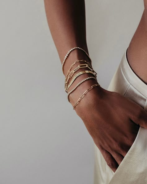 Modern Jewelry Photography, Minimalist Jewelry Photoshoot, Jewelry Branding Shoot, Jewelry Photoshoot Bracelets, Minimalist Jewelry Photography, Jewelry Model Poses Bracelets, Editorial Jewelry Photography, Bracelet Model Photography, Studio Jewelry Photography