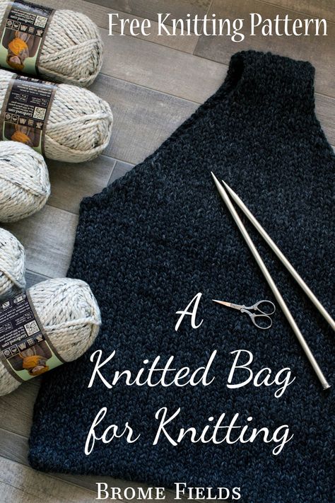 A Knitted Bag for Knitting laying on the floor with 6 skeins of bulky yarn Knitting Tote Bag Pattern, Knitting Bag Diy, Designer Knitting Patterns, Homemade Bags, Knit Bags, Knitting Bag Pattern, Knit Accessories, Knit Rug, Bag Knitting